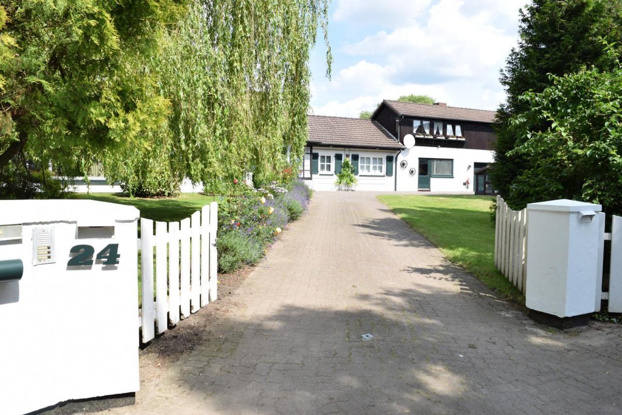 Landhaus Hideaway Mit Aussenpool, Sauna Und Kamin Bosau Exteriör bild