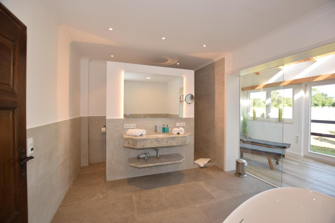 Landhaus Hideaway Mit Aussenpool, Sauna Und Kamin Bosau Exteriör bild